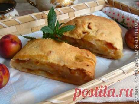 Сливово-яблочный пирог - незатейливый, но вкусный...