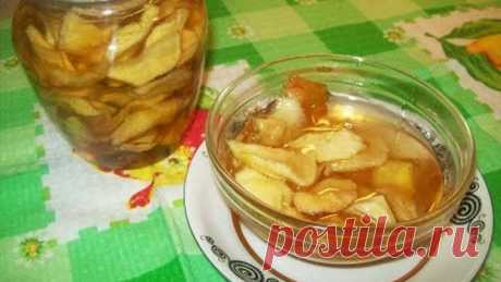 Янтарное варенье из яблок дольками