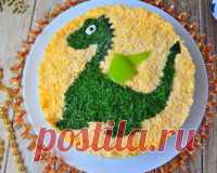 Вкусные рецепты на Новый 2024 год - год Дракона - 1364 рецепта Вот уже и год на пороге. Совсем скоро в каждом доме самые близкие и родные люди соберутся за столом, чтобы весело встретить самый волшебный праздник – Новый год. А какое же застолье без аппетитных закусок и салатов, потрясающе вкусных мясных блюд и, конечно, десертов? В этом разделе вы найдёте простые и вкусные новогодние рецепты с фото от наших Кулинаров, которые позволят украсить Ваш праздник на свой вкус, сд...