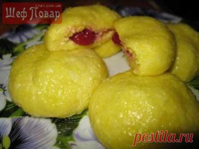 ПАРОВЫЕ ВАРЕНИЧКИ С ВИШНЕЙ.