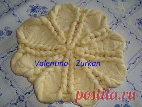 Учимся делать красивые пирожки и булочки