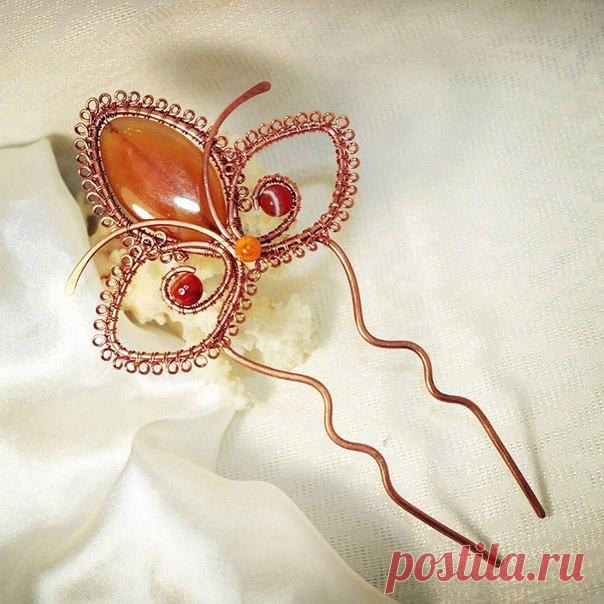 #украшение #шпилька #заколка на #волосы #медь #сердолик #ручнаяработа Эту и другие работы можно заказать vk.com/kaffclub @_flamens_ #_flamens_ #naturestone #naturebeads #etsy #etsyjewelry #etsyseller #etsyshop #etsyflamens #vk #style #boho #bohochic #youth #tenderness #gift #jewelry #handmade #withlove #copper #hairpin #barrette #cornelian #red #orange #yellow #авторскиеукрашения