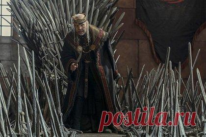 Сериал «Дом дракона» захотели продлить до четвертого сезона. Сериал HBO «Дом дракона» будет продлен как минимум до четвертого сезона. По словам одного из топ-менеджеров HBO Франчески Орси, «Дом Дракона» рассматривается каналом как невероятно успешный проект, который превзошел все ожидания. Она отметила, что Джордж Мартин и шоураннер Райан Кондал собираются встретиться.