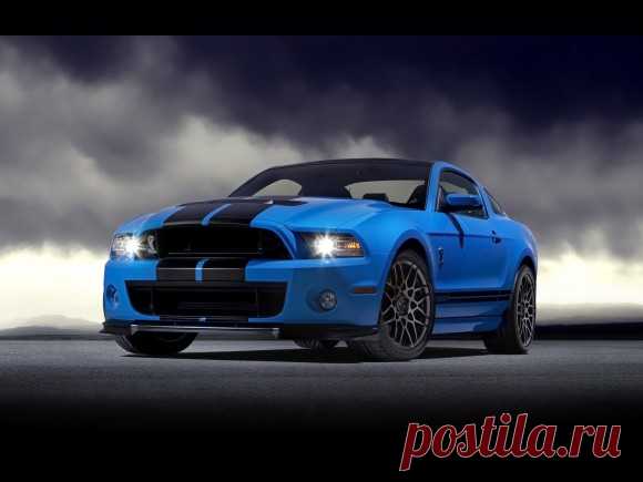 Обзор Ford Mustang Shelby GT500 2013 года
