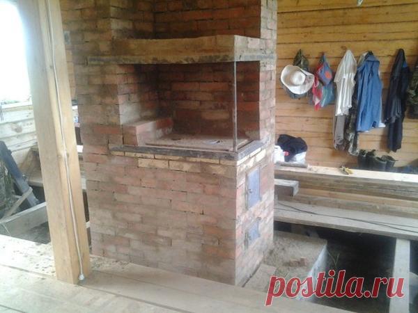 Печь на даче: штукатурить или клеить кафельной плиткой? Всем привет. Вчера сложили мне печь на даче. Незамысловато и просто. В плане ровности видны небольшие отклонения, но печка топится, все вроде нормально. Думал я её штукатурить, но есть мнение, что ког…