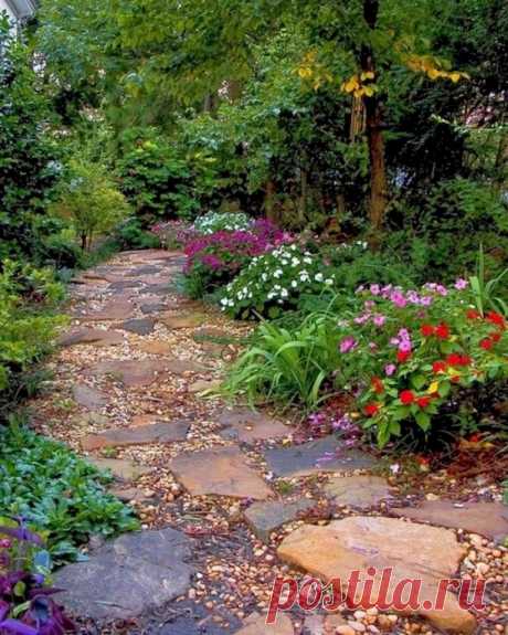 60+ Beautiful Backyard Garden Path & Walkway Ideas On A Budget
