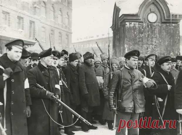 Малоизвестные фотографии бурлящей России 1917 года