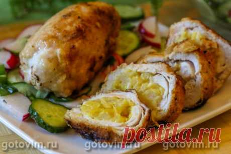 Куриная грудка с ананасами и сыром. Рецепт с фото Рулетики из куриной грудки с ананасами можно приготовить по-разному. Предлагаю свой рецепт, когда в отбитый ломтик куриного филе закручивают мелко рубленый ананас в смеси с тертым сыром, и все это сдобрено карри и чесноком. Гарантирую, что пресно точно не будет. 





















