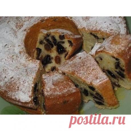 Йогуртовый кекс с черносливом.

Ингредиенты:

1 стакан питьевого йогурта,можно с любым вкусом,я брала со вкусом персика
3 шт. яйца
2-3 ст. ложки сахара (его много не нужно,т.к йогурт сладкий)
1.5 стакана муки
40 гр. сливочного масла (растопить)
2 ст. ложки растительного масла
1 ч. ложка разрыхлителя
щепотка соли
1 пакетик ванильного сахара
100 гр. чернослива без косточки
100 гр. изюма

Приготовление:

Нагреть духовку на 180 градусов.Форму для кекса или маленькие формочки с...