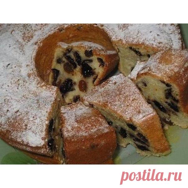 Йогуртовый кекс с черносливом.

Ингредиенты:

1 стакан питьевого йогурта,можно с любым вкусом,я брала со вкусом персика
3 шт. яйца
2-3 ст. ложки сахара (его много не нужно,т.к йогурт сладкий)
1.5 стакана муки
40 гр. сливочного масла (растопить)
2 ст. ложки растительного масла
1 ч. ложка разрыхлителя
щепотка соли
1 пакетик ванильного сахара
100 гр. чернослива без косточки
100 гр. изюма

Приготовление:

Нагреть духовку на 180 градусов.Форму для кекса или маленькие формочки с...