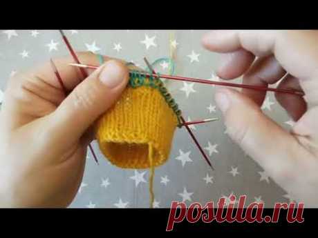 Простой ленивый жаккардовый узор для носочков.