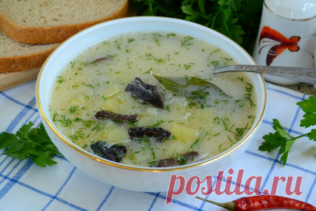 Суп "Полевка" с грибами - ароматное, сытное и вкусное первое блюдо Суп «Полевка» – сытный, ароматный и достаточно калорийный суп с грибами и мучной заправкой по старинному рецепту. Такой суп ещё называли хлебным.