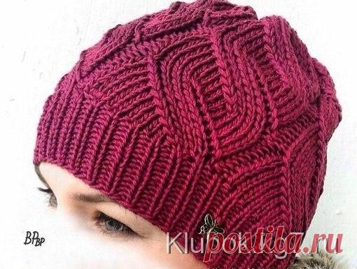 Узор для шапочки 

Связана из пряжи 