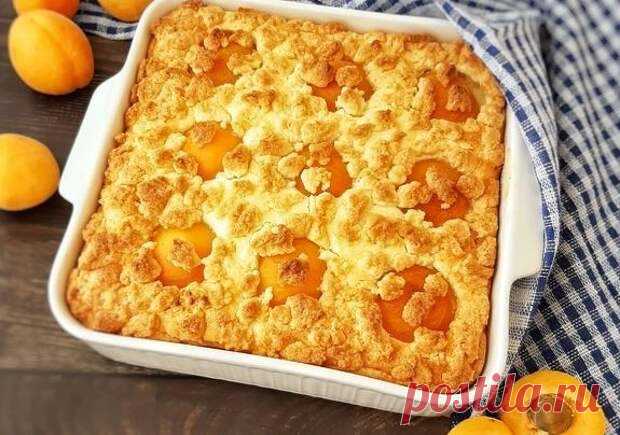 Королевская ватрушка с абрикосами - БУДЕТ ВКУСНО! - медиаплатформа МирТесен ИНГРЕДИЕНТОВ НА 9 ПОРЦИЙ Тесто пшеничная мука 250 г разрыхлитель 1 ч. л. сахар 70 г сливочное масло 125 г яйца куриные 1 шт. Начинка творог 400 г яйца куриные 2 шт. сахар 100 г кукурузный крахмал 50 г сметана 150 г апельсиновая цедра по вкусу абрикосы 5 шт. Шаг 1/8 Для теста смешиваем