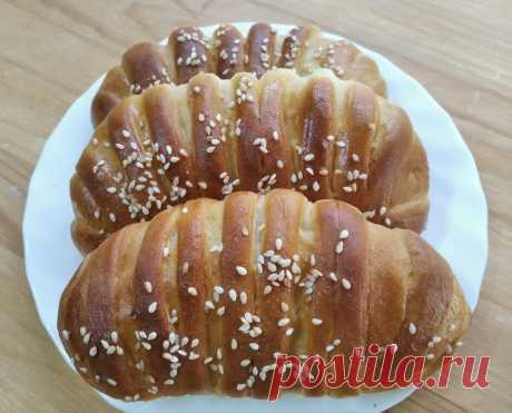 Булочки к утреннему кофе
А может и не к кофе, а к чаю, а может и не булочки, а совсем даже пирожки. Начинка, кстати, может быть совершенно любой. Я люблю использовать курагу, творог, шоколад или варёное сгущённое молоко. А если положить меньше сахара в тесто, то можно и с несладкой начинкой сделать, например, с мясом, с капустой, с яйцом […]
Читай дальше на сайте. Жми подробнее ➡