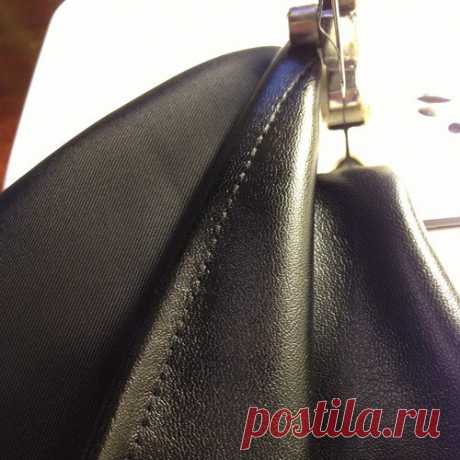 Уроки шитья Как проложить отделочную строчку по кожзаму?