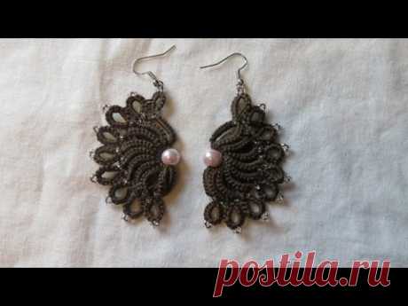 Needle Tatting Fan Earrings