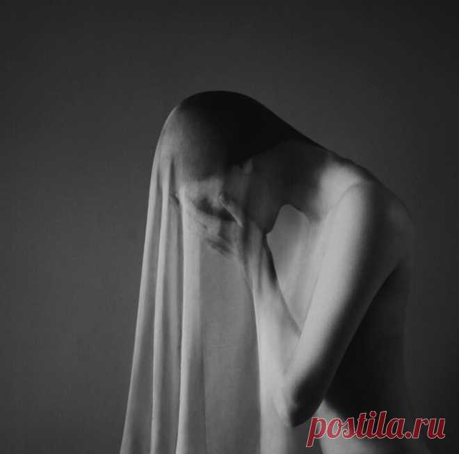 Оглушительная ЖЕСТОКОСТЬ молчаливого ИЗБЕГАНИЯ. 

 


В человеческом общении крайне важно ощущение сопричастности. Чтобы пережить счастье от близости, люди должны чувствовать связь друг с другом. Это важно даже для интровертов, которые наслаждаются…