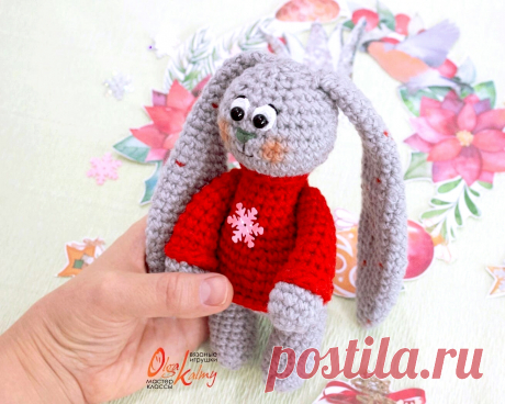 PDF Зайка в свитере крючком. FREE crochet pattern; Аmigurumi animal patterns. Амигуруми схемы и описания на русском. Вязаные игрушки и поделки своими руками #amimore - зайка в свитере из обычной пряжи, заяц, зайчик, кролик, зайчонок, крольчонок.