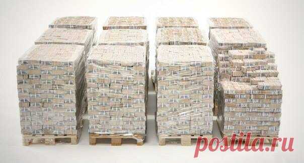 Успех и деньги: успешные люди о заработке Недавно я ознакомился с результатами исследования, где утверждалось, что в представлении молодых людей 18–25 лет цель жизни в том, чтобы стать богатым. Когда я прочел это, то сказал себе: «Все это неправда». Деньги игнорировать нелегко. Но многие успешные люди, с которыми я говорил, утверждали, что в работе руководствовались страстью, а не холодным расчетом. Билл Гейтс утверждает, что деньги не были для него и Пола Аллена главной мотивацией, когда они…