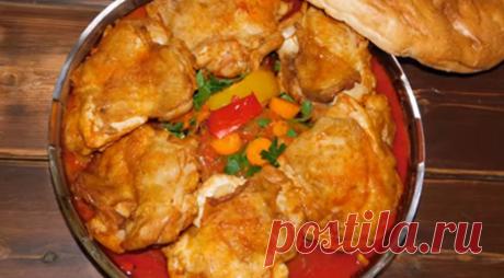 Обалденные куриные бедрышки с овощами
Изумительные бедрышки по этому рецепту готовятся очень быстро (самое долгое, это время маринования мяса).
Невероятный аромат блюду придают свежие овощи — их в этом блюде очень много. Сочное и не…