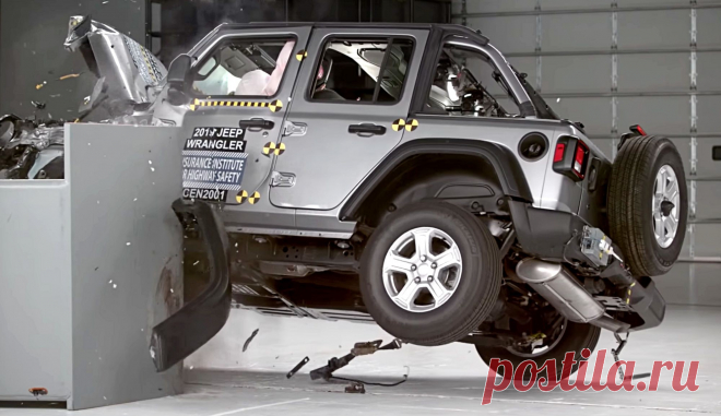 Итоги плачевного краш-теста с перевернутым Jeep Wrangler Институт безопасности IIHS (США) провел краш-тест внедорожника нового поколения. Итоги испытания оказались весьма плачевными.