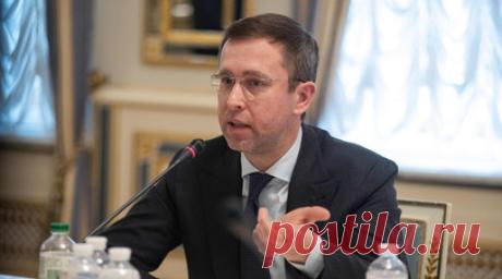 Азаров заявил, что новый премьер Украины скомпрометирован связями с Миндичем. Экс-премьер Украины Николай Азаров заявил ТАСС, что назначенный новым премьером Сергей Корецкий скомпрометирован связями с бизнесменом Тимуром Миндичем. Читать далее