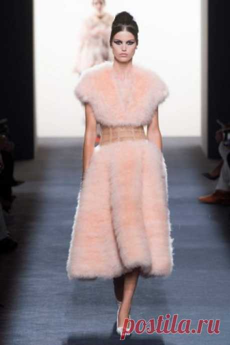 Fendi, Осень-зима 2018/2019 / Couture / НЕДЕЛЯ МОДЫ: Париж
Часть  I
Как вам коллекция?