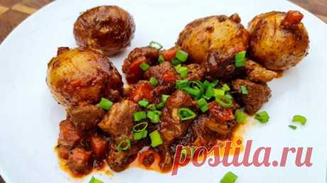 Свинина тушеная с овощами в казане на костре⁠⁠ - Будет вкусно - 10 мая - 43499248195 - Медиаплатформа МирТесен В этом рецепте я покажу как приготовить несложное блюдо, которым легко можно накормить большую компанию, это свинина тушеная с овощами в казане. Я буду готовить его на открытом огне, если у Вас такой возможности нет, то, при желании, вы легко повторите этот рецепт у себя на кухне в обычной - 10 мая - 43499248195 - Медиаплатформа МирТесен