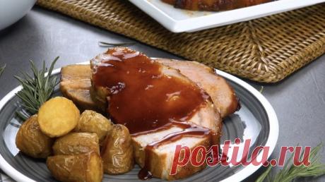 Нежное свиное филе в духовке с картофелем: роскошное угощение для настоящих гурманов.