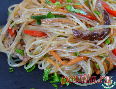 Салат с фунчозой и говядиной – кулинарный рецепт