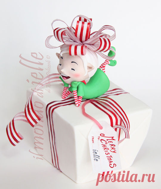 Christmas gifts Elf - Cake by il mondo di ielle - CakesDecor