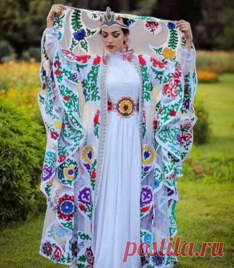 Таджикский праздничный наряд в этно-стиле