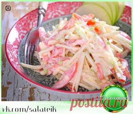 Суперклассный салатик с помидорами и яблоками