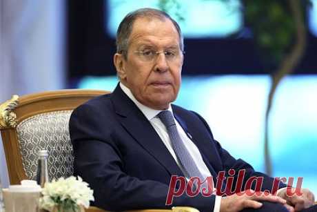Лавров заявил о неготовности Запада признать свои ошибки в санкционной политике. Министр иностранных дел России Сергей Лавров прокомментировал санкционную политику западных стран против России. По его словам, ставка на санкционный блицкриг против российской экономики провалилась, но западные политики все еще не готовы признать свои ошибки в этом направлении.