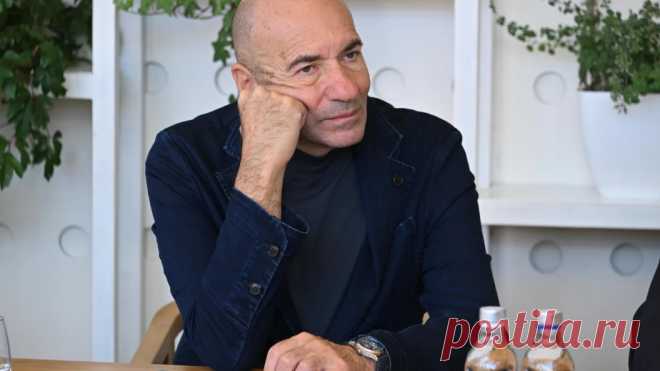 11-11-25--И.КРУТОЙ публично УНИЗИЛ Пугачеву и Орбакайте-ОТОБРАЛ ПРАВА НА ИСПОЛНЕНИЕ ЕГО ПЕСЕН! Конфликт между Игорем Крутым и Аллой Пугачёвой вышел далеко за рамки обычной светской сплетни, превратившись в знаковое событие для всего русского шоу-бизнеса.