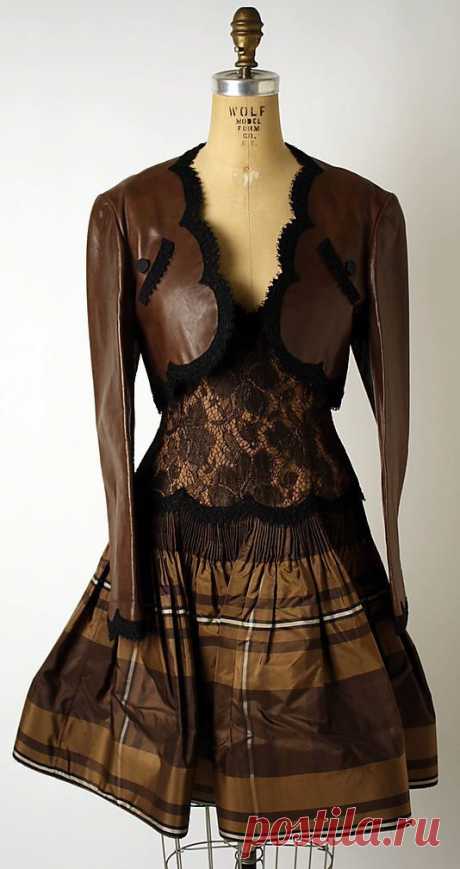 Geoffrey Beene    Date:spring/summer 1988