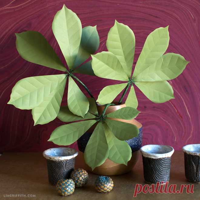 Paper Chestnut Leaves - Lia Griffith DIY paper chestnut leaves! Easy to craft with either the help of a Cricut cutting machine or a pair of good old fashioned scissors...