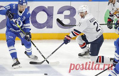 Капитана "Динамо" Шипачева удалили до конца матча КХЛ с "Металлургом". Нападающий на 34-й минуте нанес удар клюшкой сопернику в область паха