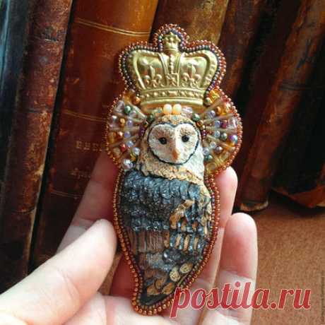 Купить брошь "Императорская Сова" - золотой, корона, сова, сипуха, брошь сова, полимерная глина