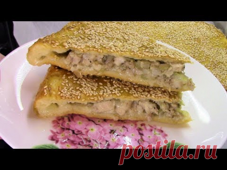 Наш любимый ПИРОГ с КУРИЦЕЙ, совсем простой, с тонкой корочкой и сочной начинкой. Сытно и вкусно!