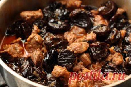 Чернослив и мясо: 5 отличных рецептов / Простые рецепты