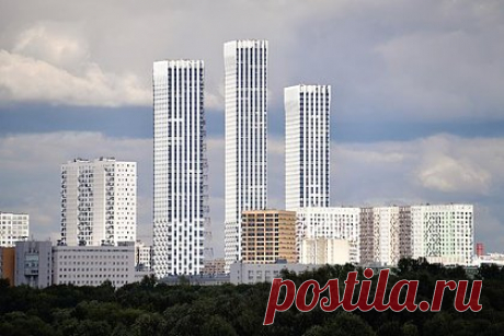 В Москве подорожал один тип квартир. В третьем квартале 2022 года средневзвешенная цена новостроек комфорт-класса в Москве относительно аналогичного периода 2021 года увеличилась на 13,5 процента, до 287,5 тысячи рублей за квадратный метр. При этом стоимость «квадрата» в третьем квартале нынешнего года сохранилась на уровне второго.