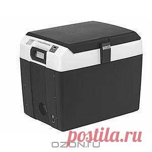 WAECO CoolFun CR-28 автохолодильник 28 л - Благодаря своему небольшому весу термоэлектрический холодильник WAECO CoolFun CR-28 особенно легко переносить и транспортировать. Он имеет дополнительное преимущество - работа от 12/24 В, поэтому его можно использовать как в Вашем автомобиле, так и в грузовике. WAECO CoolFun CR-28 охлаждает до 20°C ниже температуры окружающей среды. Также этот термоэлектрический холодильник имеет дополнительную функцию нагрева до +65°С.