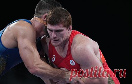 Евлоев вышел в финал олимпийского турнира по греко-римской борьбе в весе до 97 кг. В полуфинале россиянин победил поляка Тадеуша Михалика В ночь на четверг по московскому времени в Рио-де-Жанейро завершается олимпийский турнир по борьбе. В первом полуфинале весовой категории до 97 кг встретились россиянин Муса Евлоев и поляк Тадеуш Михалик. Евлоев уже в первом периоде провел несколько удачных приемов и повел в счете. Во втором периоде поляк сократил отставание, но россиянин снова вышел вперед.…