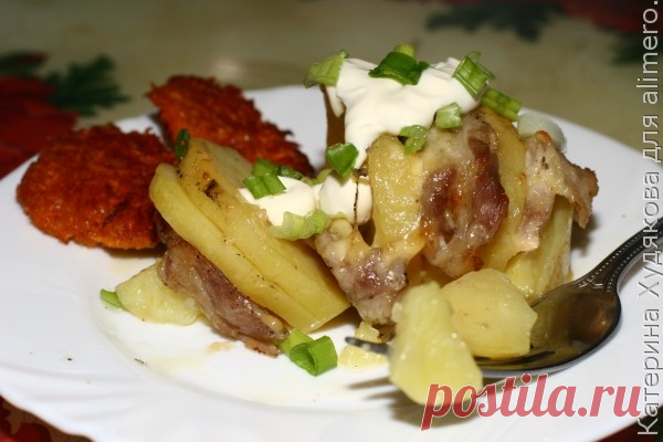 Картошка с беконом в духовке