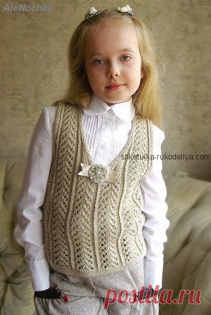 Шикарный детский жилетик спицами. Схема вязания жилета спицами для девочки  Вам потребуется: 400 г пряжи типа 