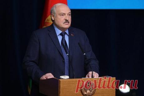 Лукашенко заявил, что на Западе идут переговоры о переделе Белоруссии. Для этого Россия должна проиграть на Украине. Президент Белоруссии Александр Лукашенко заявил, что на Западе оппозиция ведет переговоры о переделе страны. Обсуждается передача западных земель Белоруссии Польше. А восполнить территориальные потери предложили присвоением государству нескольких российских регионов. Для этого Россия должна проиграть на Украине.