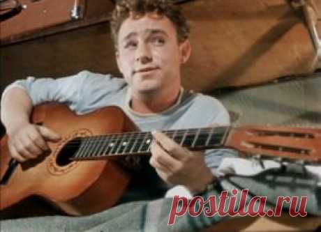 Николай Николаевич Рыбников (13 декабря 1930 г — 22 октября 1990) г — 
советский актёр. Народный артист РСФСР (1981). Любим и помним.Вечная 
память! 
Заслуженный артист РСФСР (14.12.1964).
Народный артист РСФСР (5.03.1981).
Во время учёбы с немалым успехом выступал в художественной 
самодеятельности. Хотя начал учёбу в медицинском институте, решил стать 
артистом и в 1948 году отправился в Москву поступать во ВГИК.
Окончил Всесоюзный государственный институт кинематографии (1953, 
мастерская С.