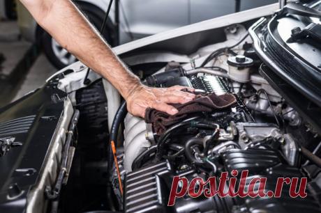 Генеральная уборка. Как и что необходимо чистить под капотом? Грязный двигатель несет на себе причины будущих проблем. Как правильно наводить чистоту в моторном отсеке?